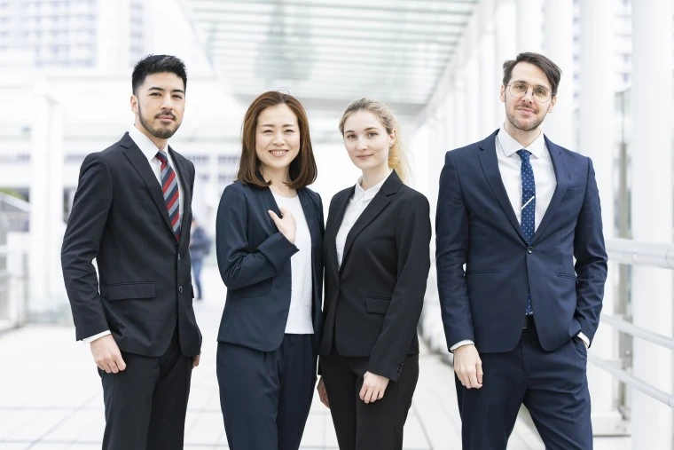 fanwell partner.jpg fanwell partner.jpg